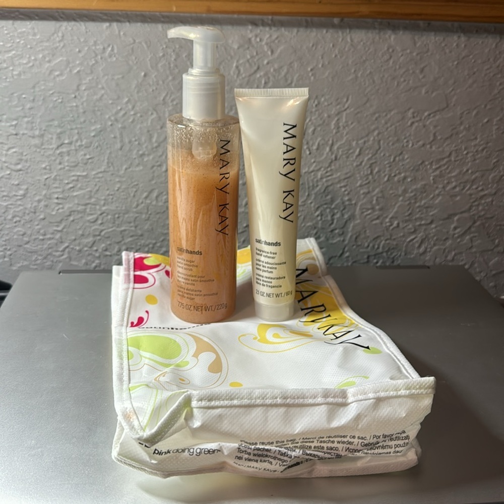 MARY KAY SATIN HANDS SET in Vanilla Sugar - Picture 4 of 4